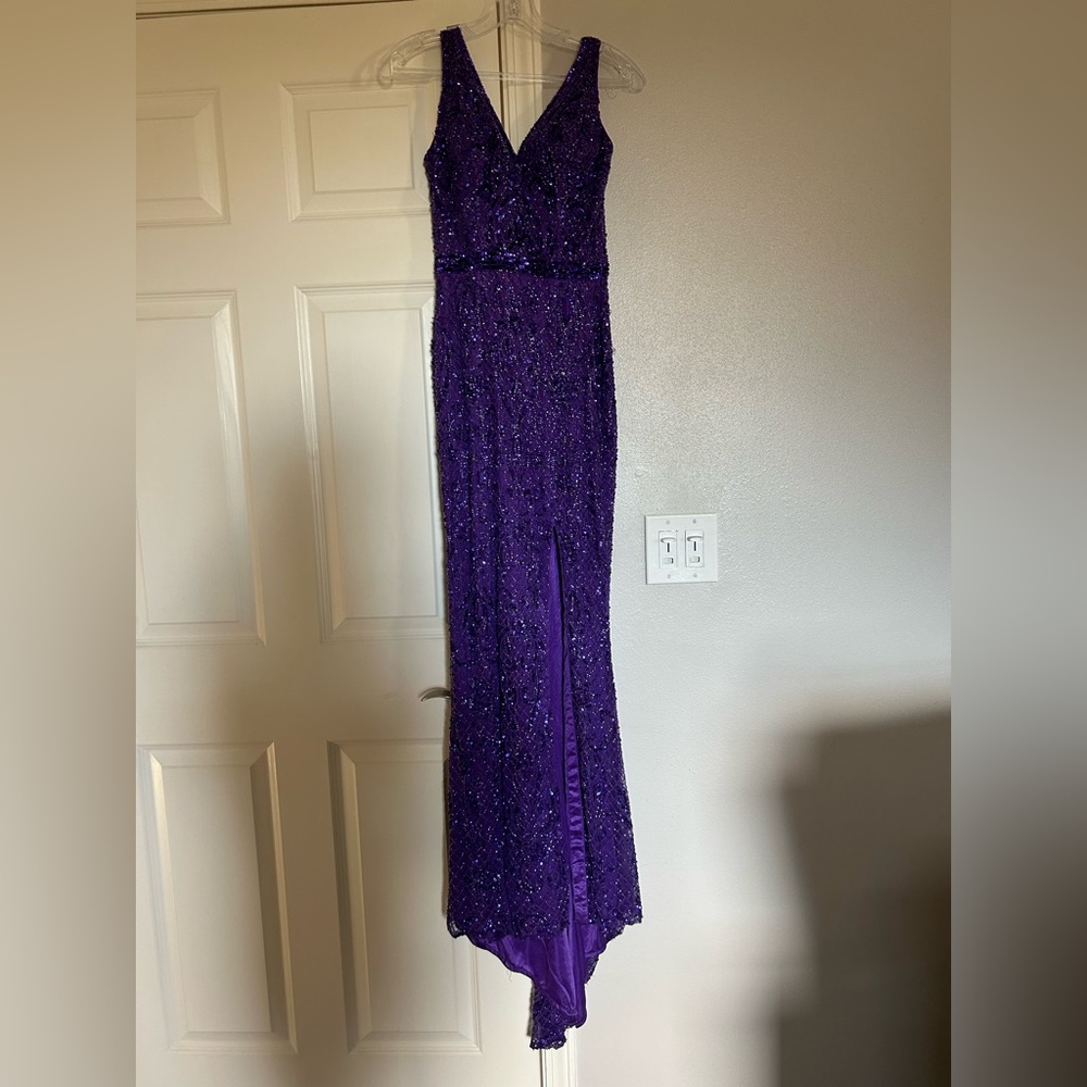 PROM DRESS - Picture 3 of 9